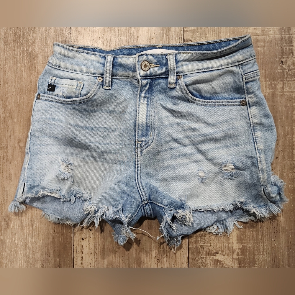 Kensie jean shorts size M